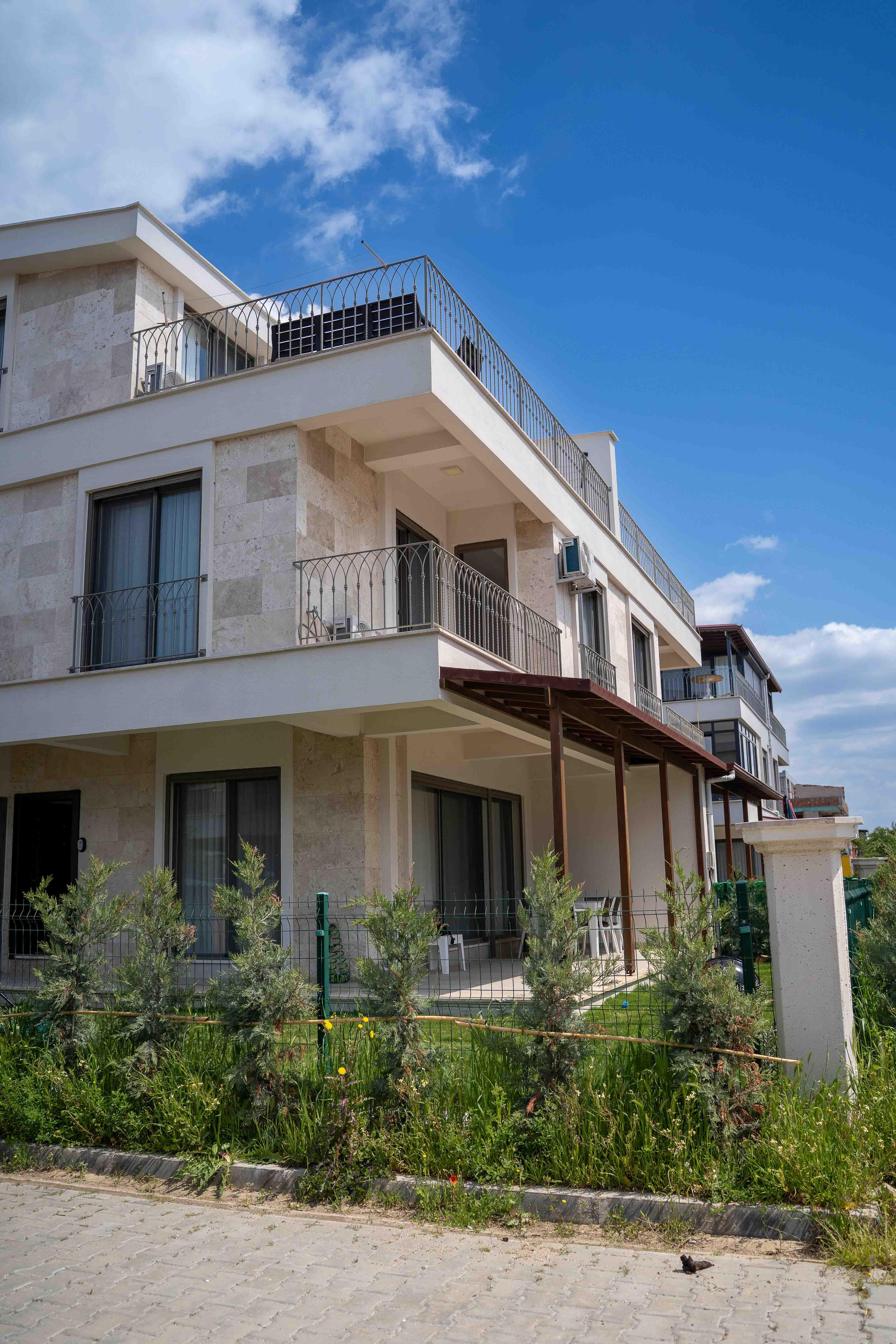 Deniz Manzaralı Villa
